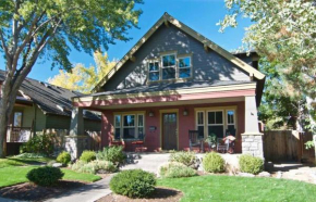 Bluebird Day - Harmon Park Bungalow